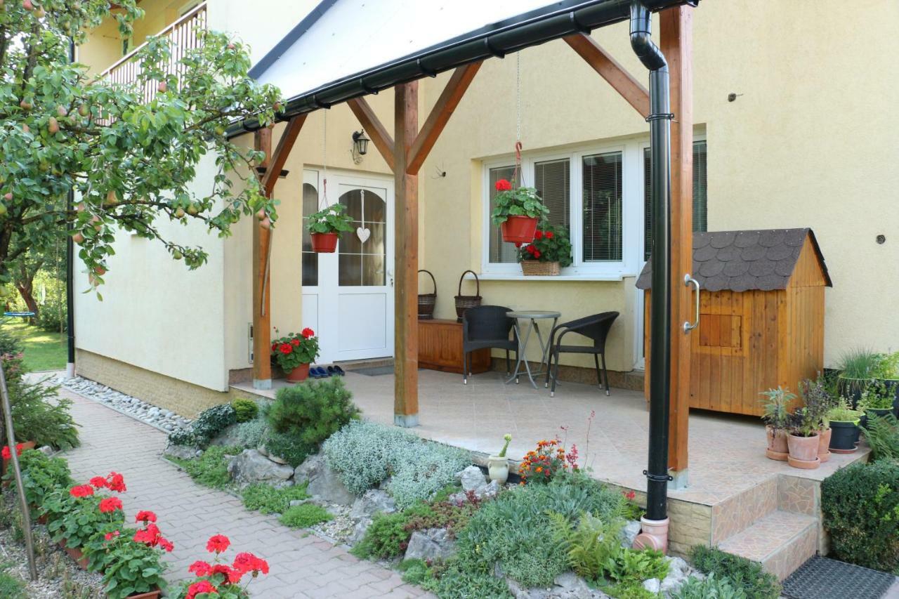 Privat Cerenica Apartment Belusa Exterior photo