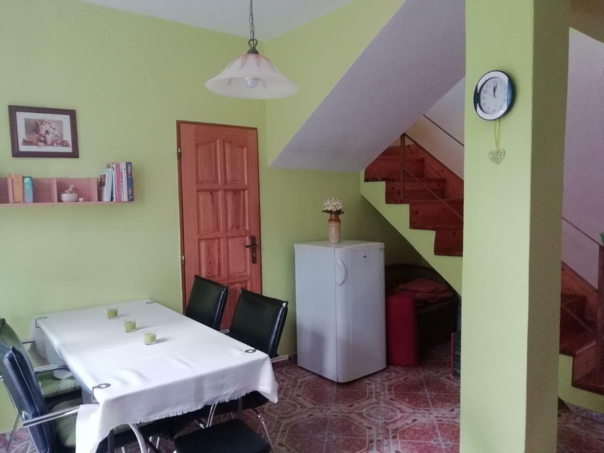Privat Cerenica Apartment Belusa Exterior photo